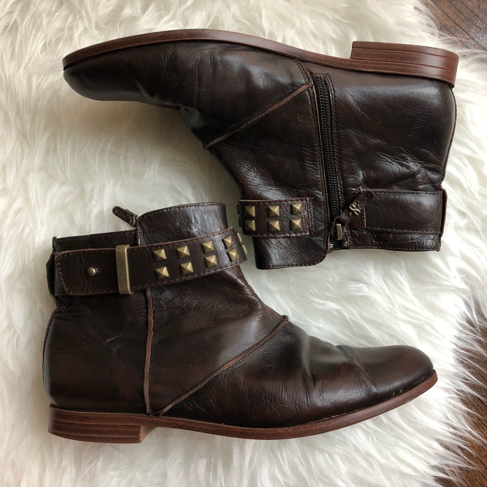 Moving sale! Earthies Treano Leather Boots